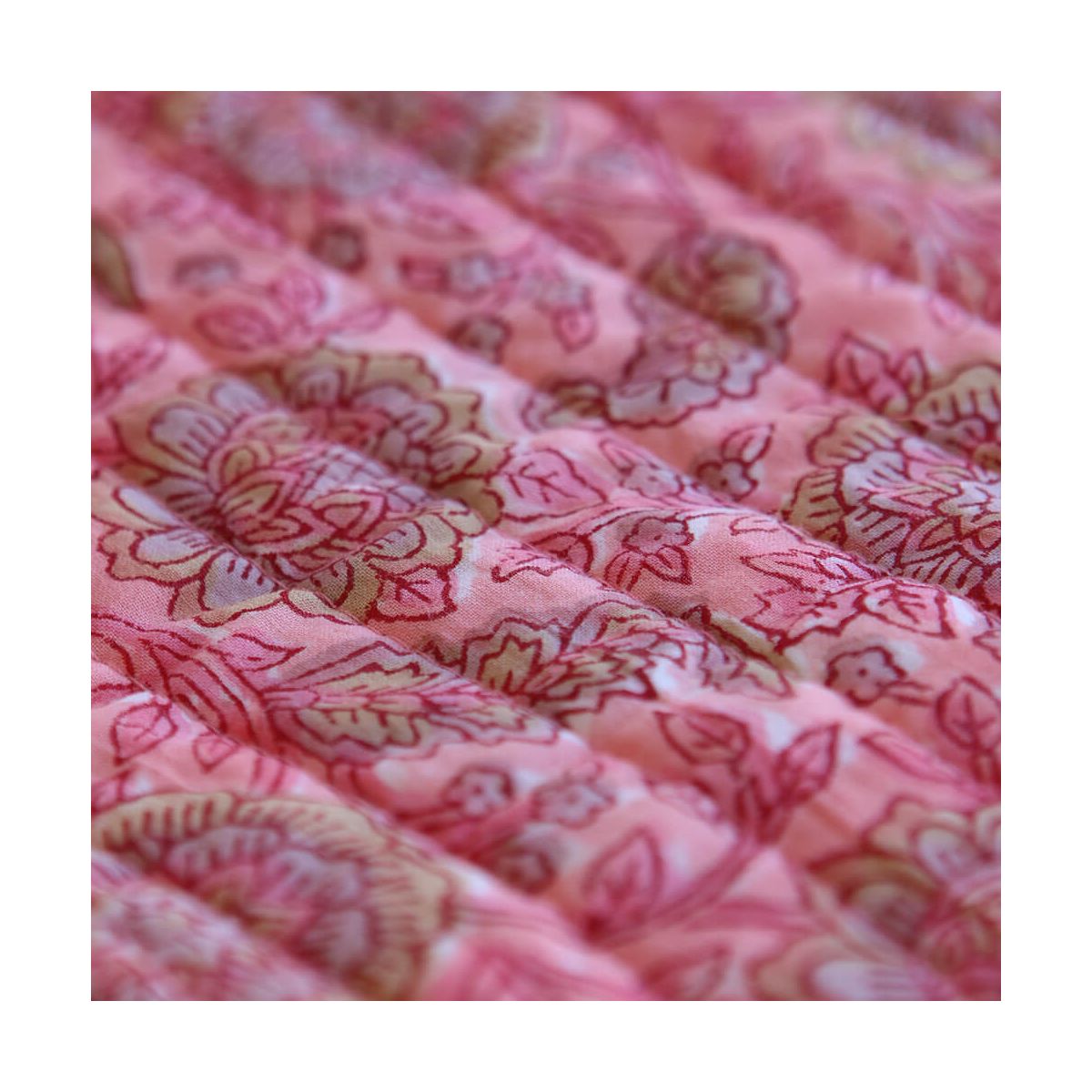 Navya - Tissu indien matelassé double face coton hand block largeur 100cm