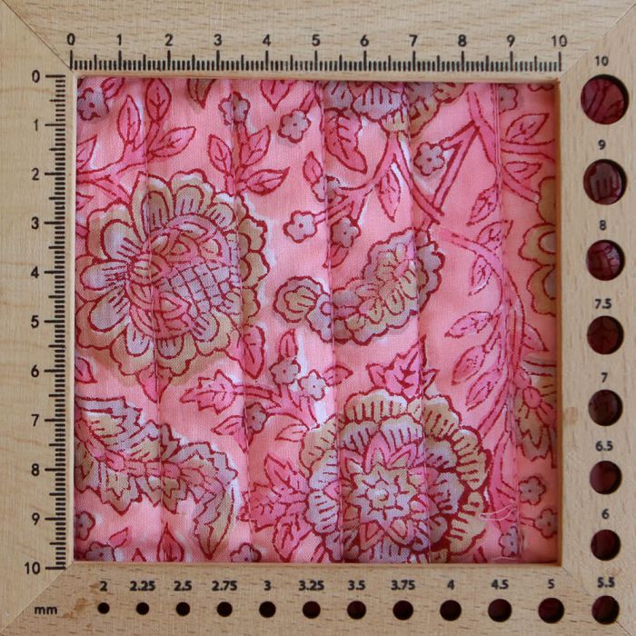 Navya - Tissu indien matelassé double face coton hand block largeur 100cm