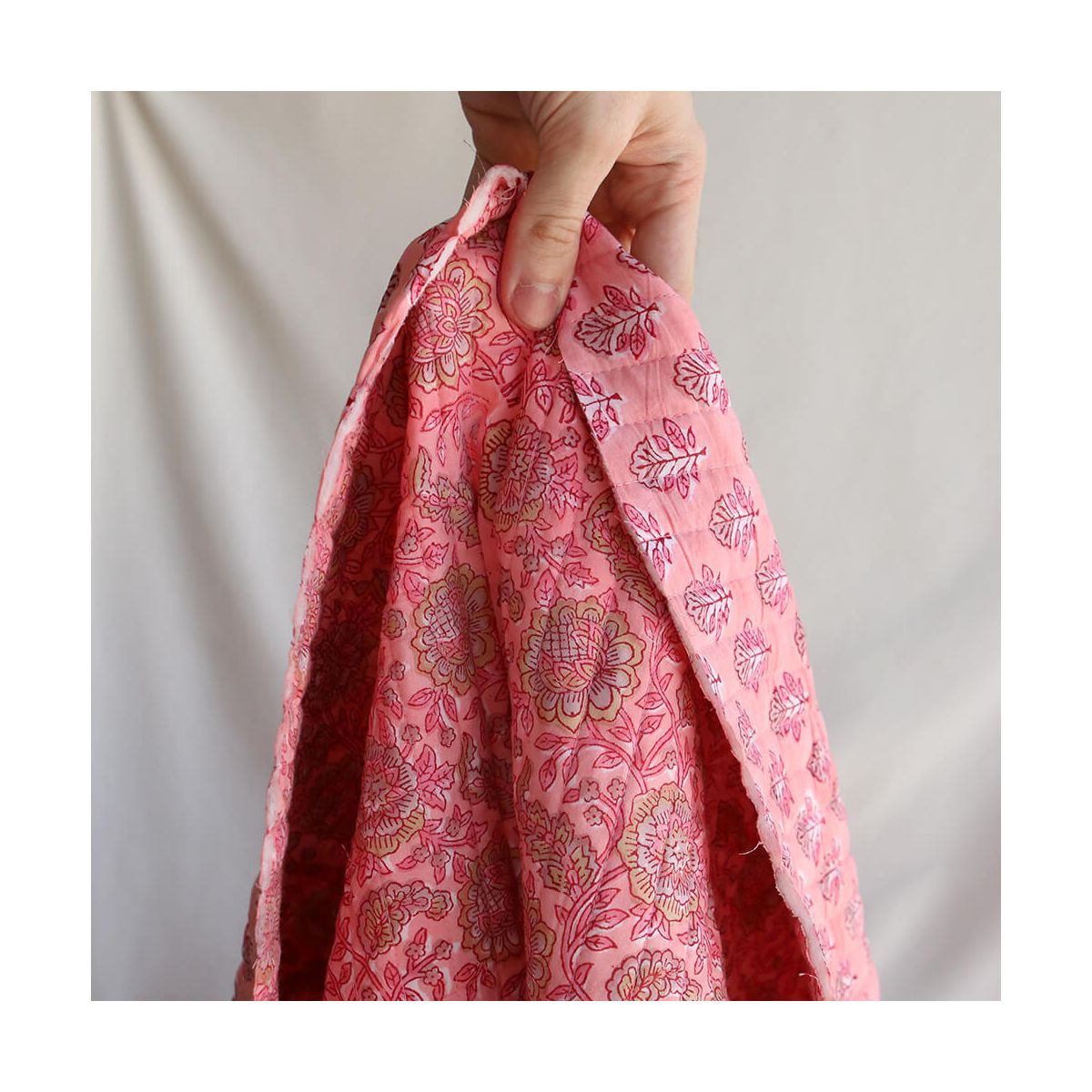 Navya - Tissu indien matelassé double face coton hand block largeur 100cm