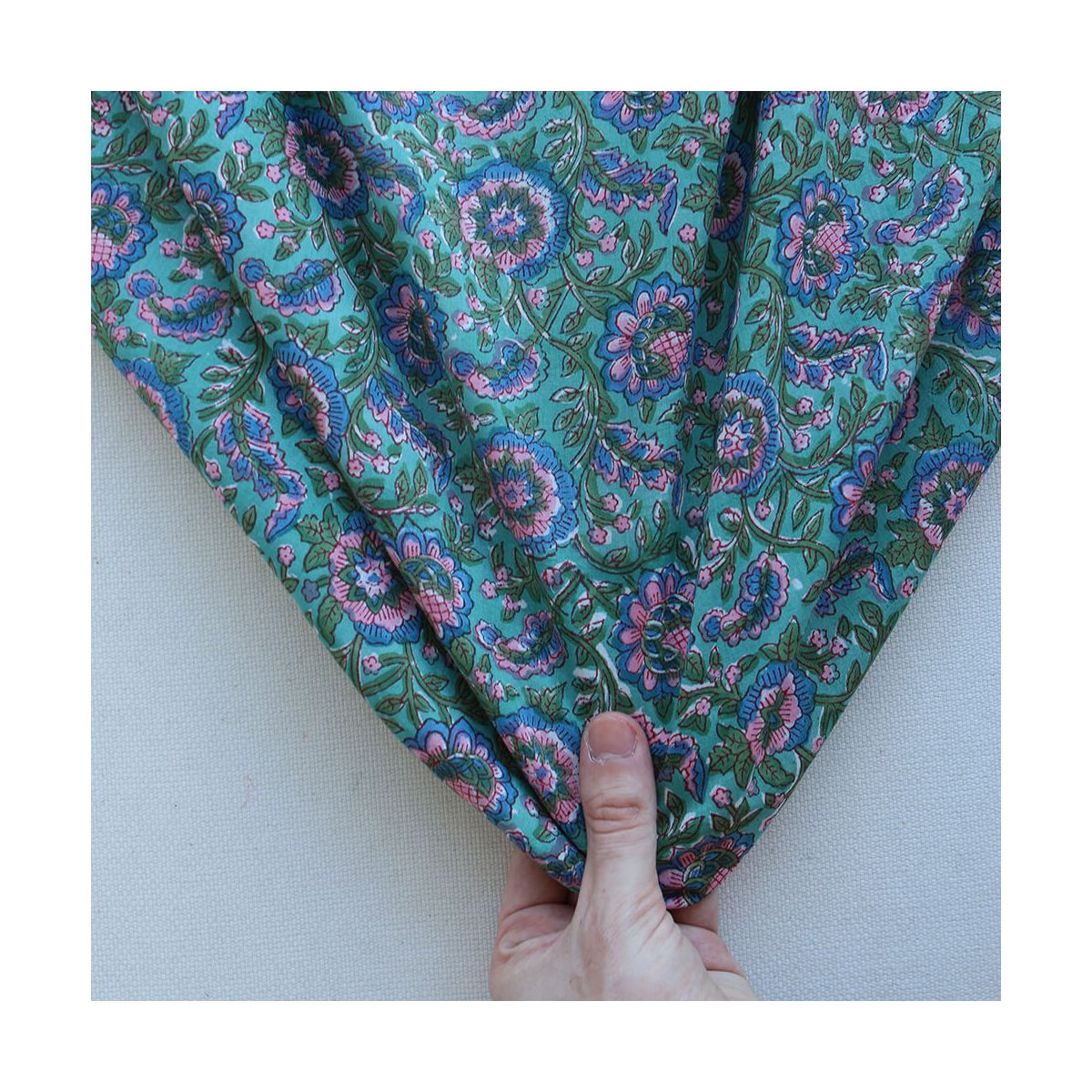 Sona - Tissu indien en coton imprimé main Hand Block vert menthe