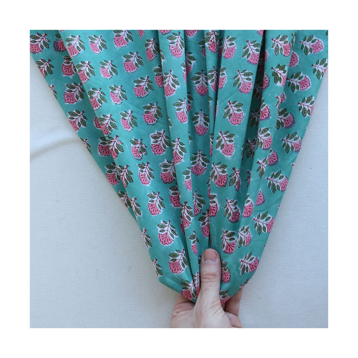 SonaB - Tissu indien en coton imprimé main Hand Block vert menthe