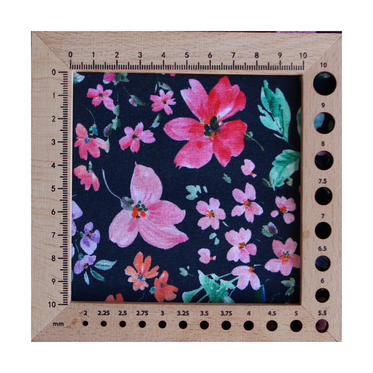 copie de Jersey de coton fleurs denses fond brun foncé