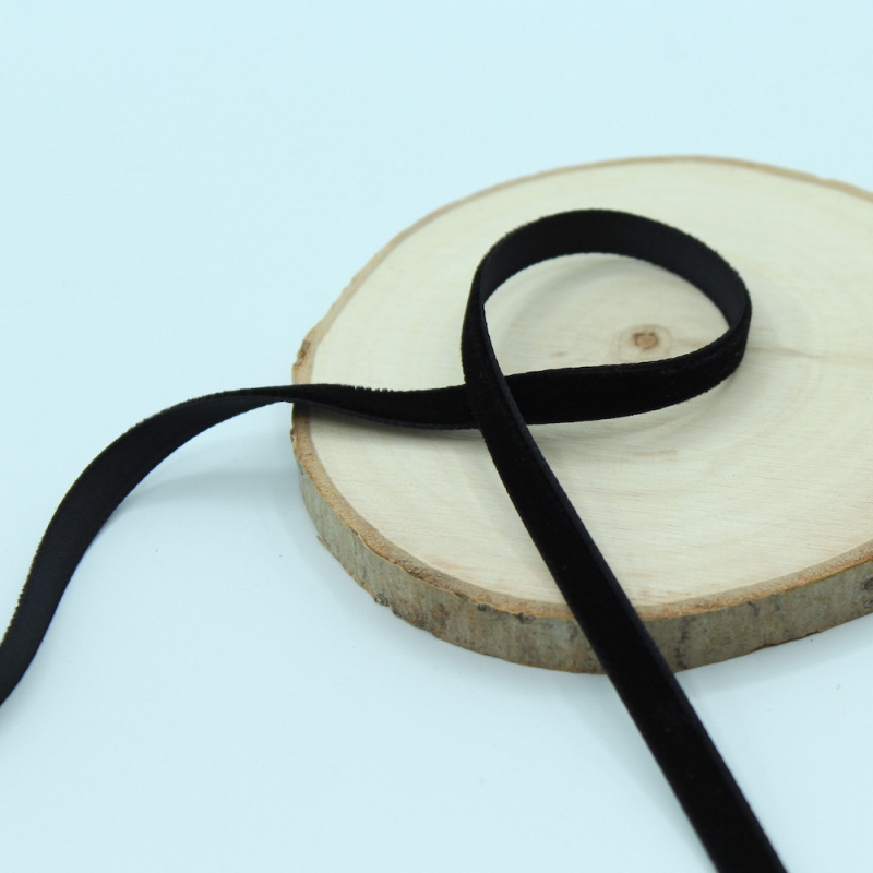 Ruban velours 7mm x1m noir