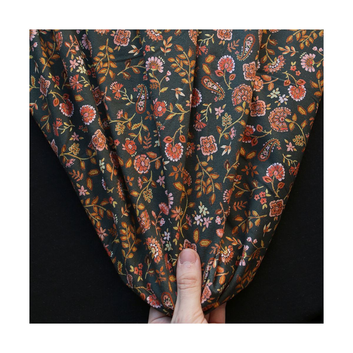 copie de Jersey de coton fond bleu nuit fleuri rose