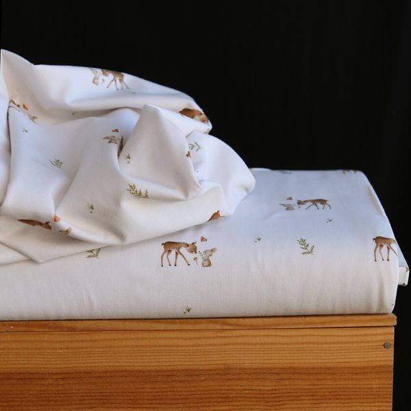 Jersey de coton fond blanc lait imprimé petites biches et lapins