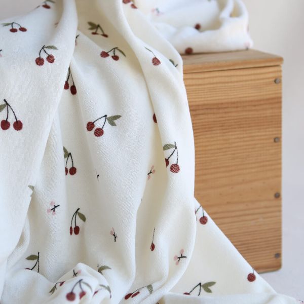 Jersey de coton fond blanc lait imprimé cerises