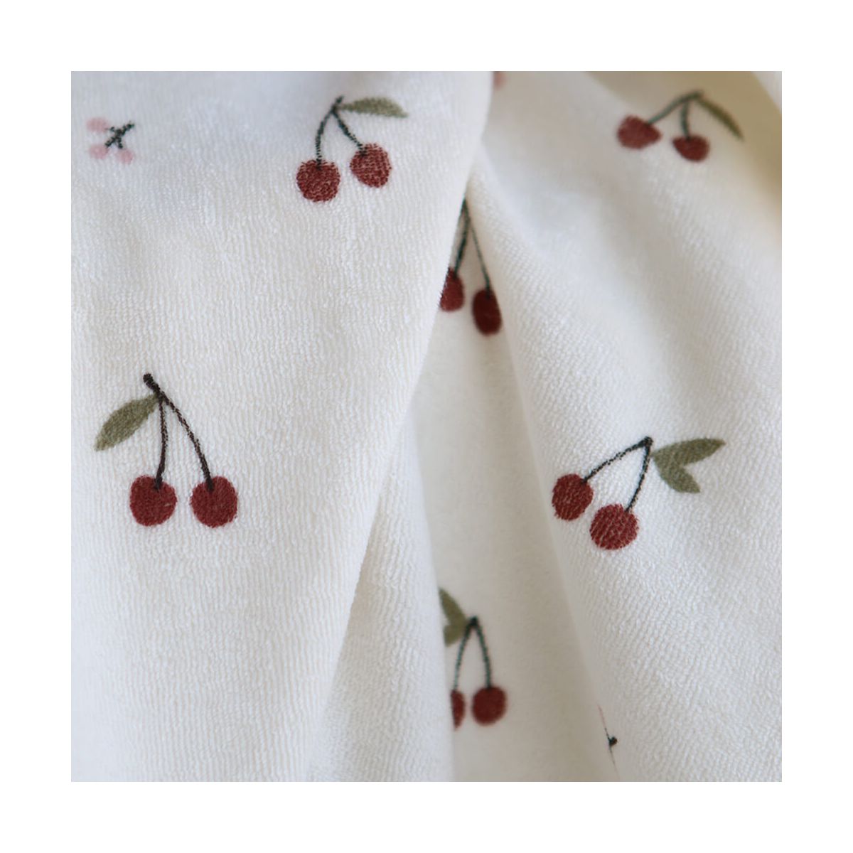 Jersey de coton fond blanc lait imprimé cerises