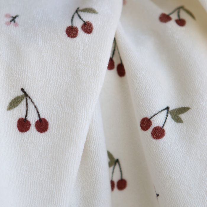 Jersey de coton fond blanc lait imprimé cerises