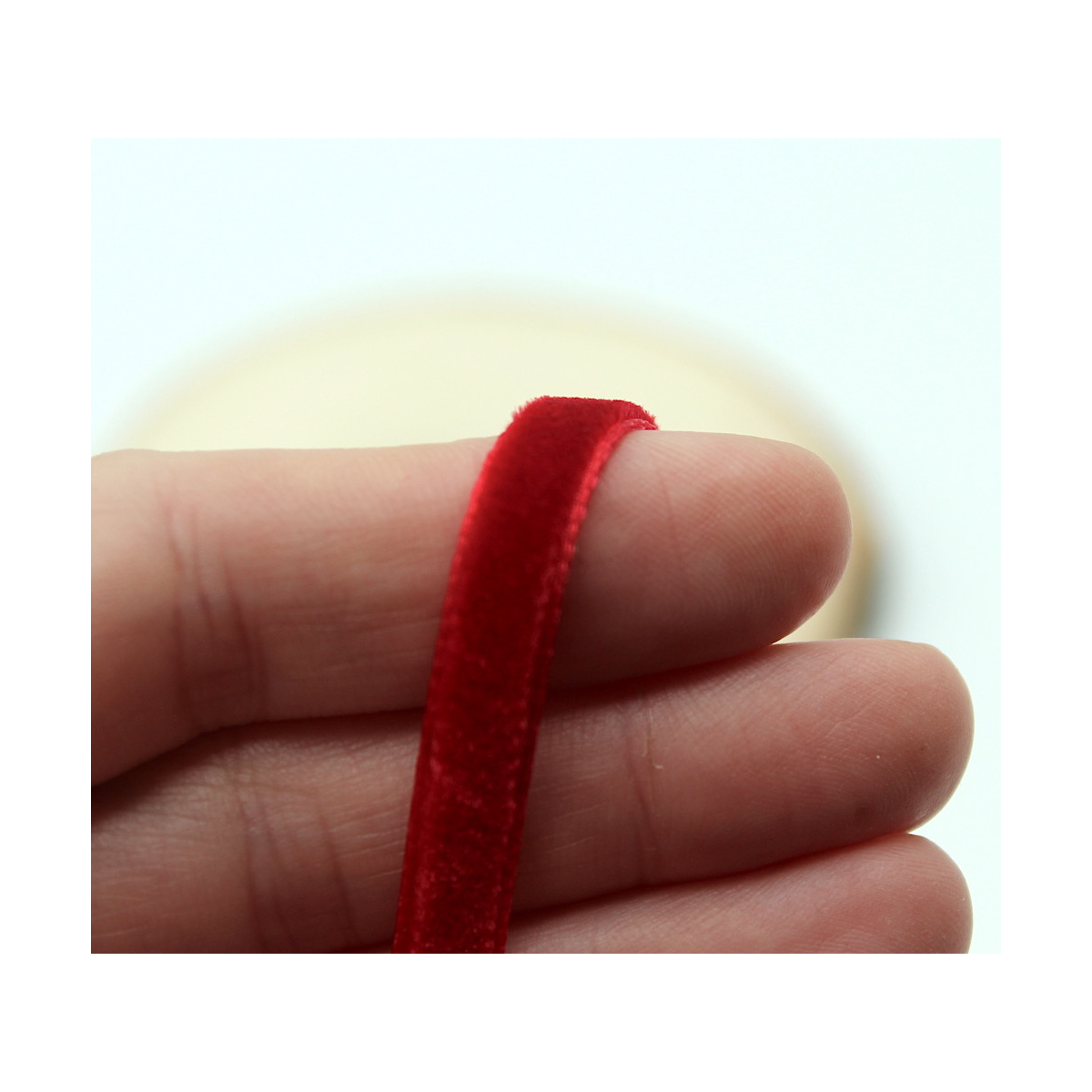 Ruban velours 7mm x1m rouge Ruban velours 7mm x1m rouge