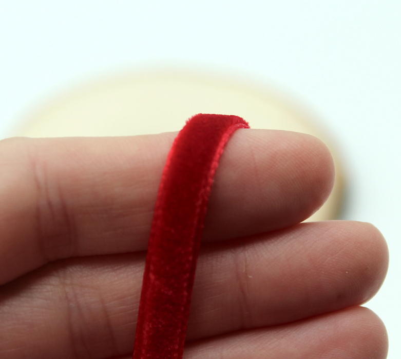 Ruban velours 7mm x1m rouge