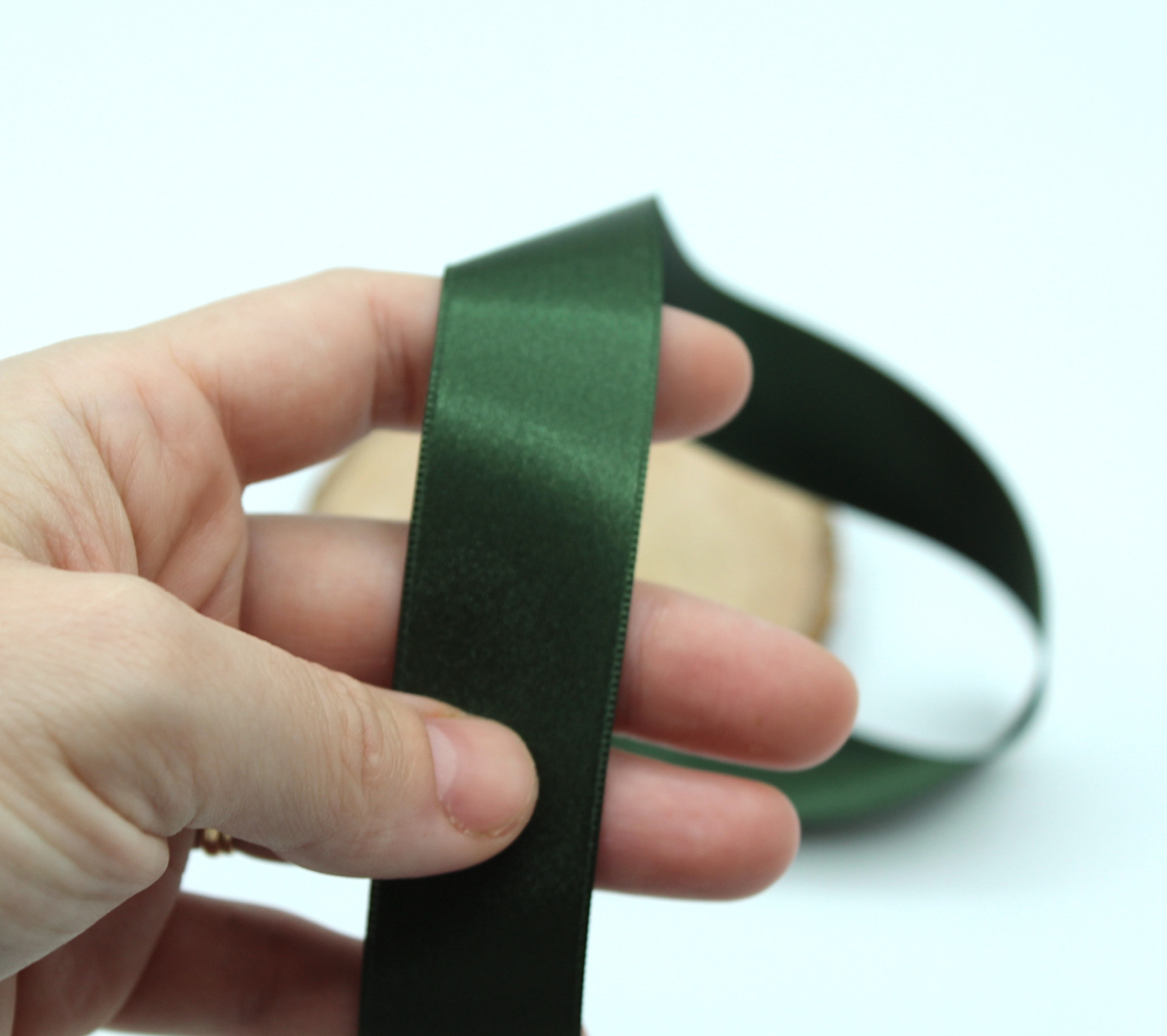 Ruban satin vert clair 30mm double face satin vendu au mètre