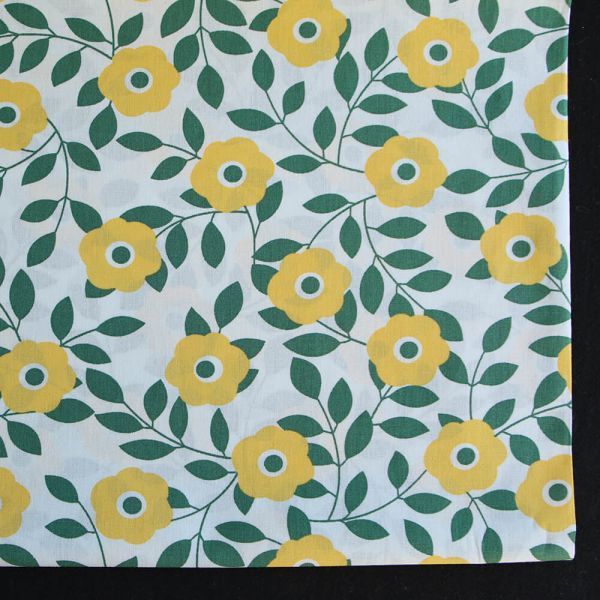 Popeline de coton imprimé fleurs vert et jaune 2