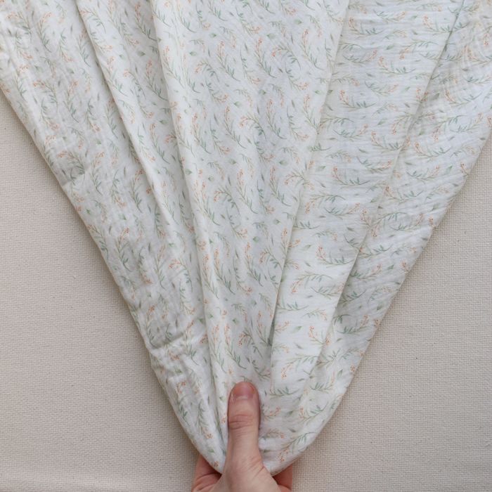 Clairière - Double gaze de coton fond blanc imprimé feuillage doux