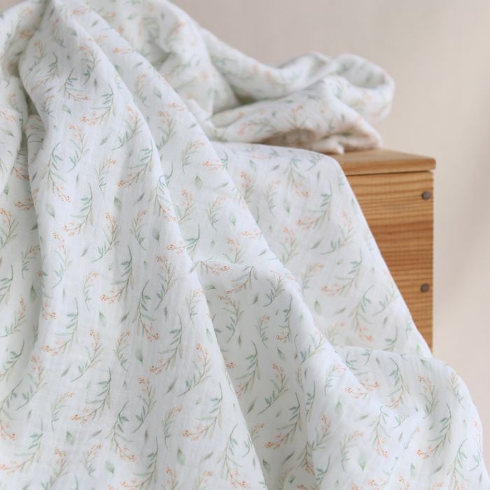 Clairière - Double gaze de coton fond blanc imprimé feuillage doux