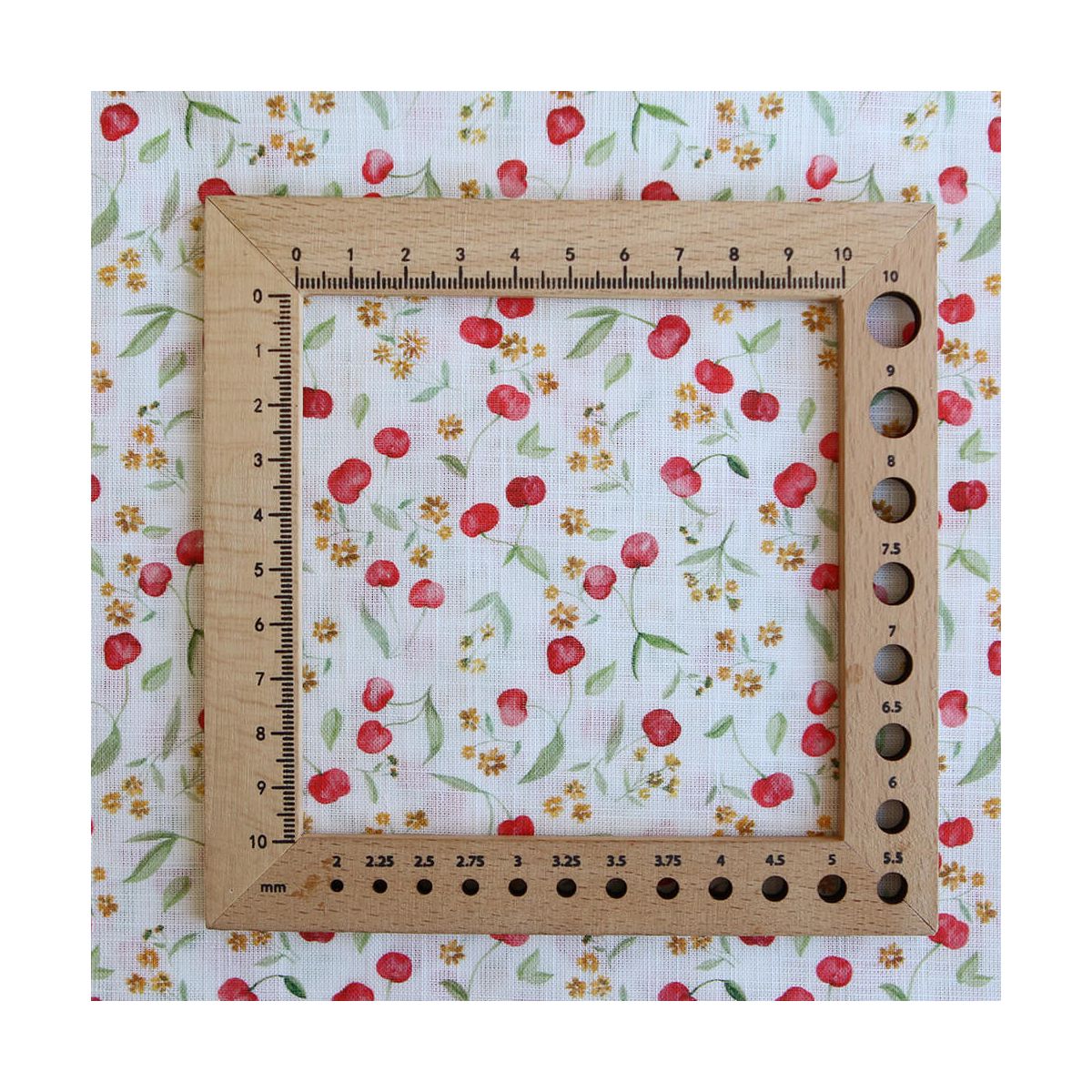 Cerisa - Popeline de coton BIO flamée / rustique motif cerise