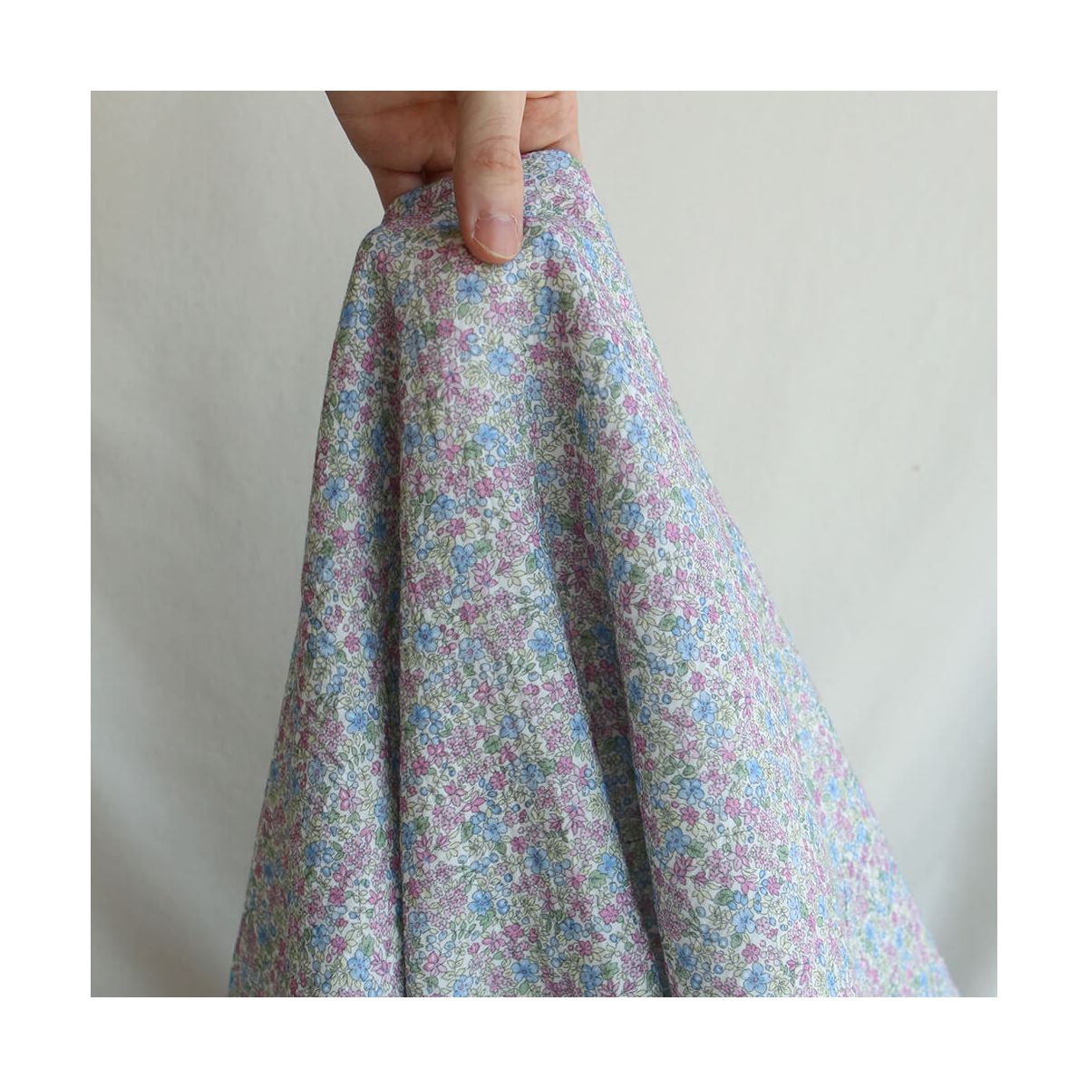 Victoire - Double gaze de coton BIO motif petites fleurs pastel