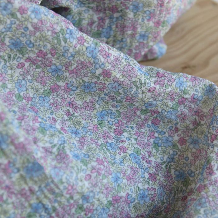 Victoire - Double gaze de coton BIO motif petites fleurs pastel