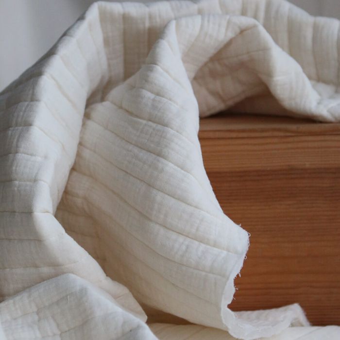 Tissu matelassé double gaze coton uni écru rayures