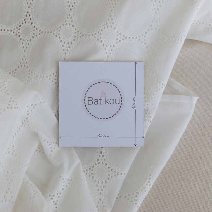 Broderie anglaise voile de coton coloris blanc ivoire