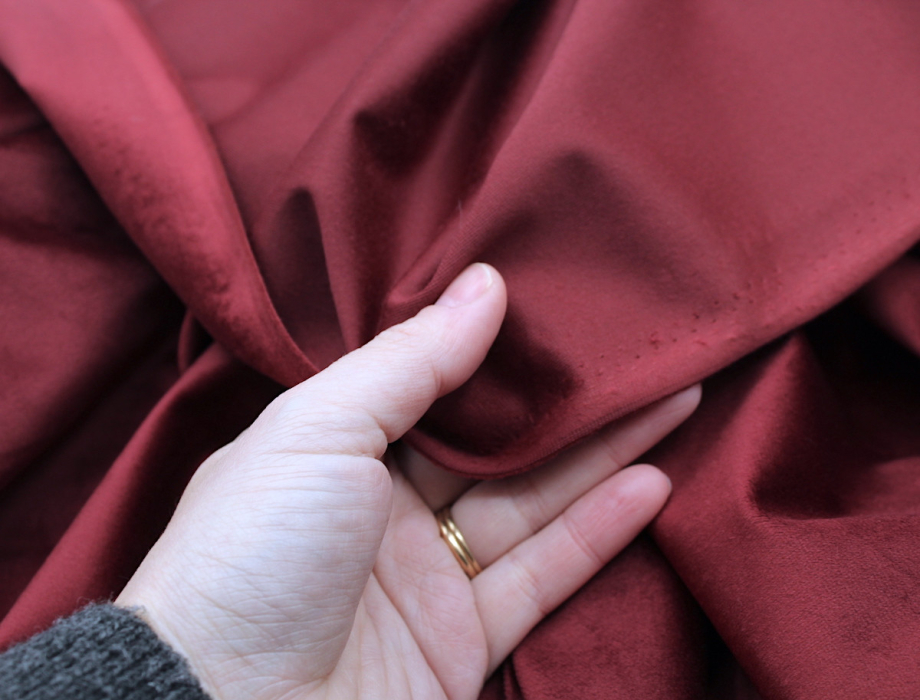 Velours ras coton organique coloris bordeaux