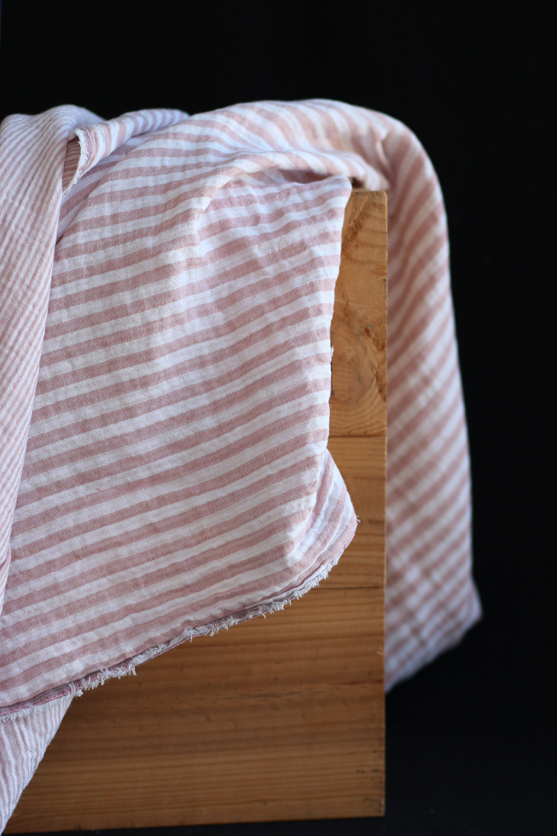 Double gaze de coton réversible rayures vieux rose
