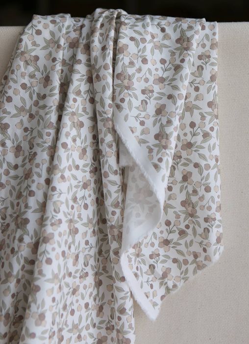 Hind Full - Popeline douce coton BIO organique fond blanc lait exclusif nature