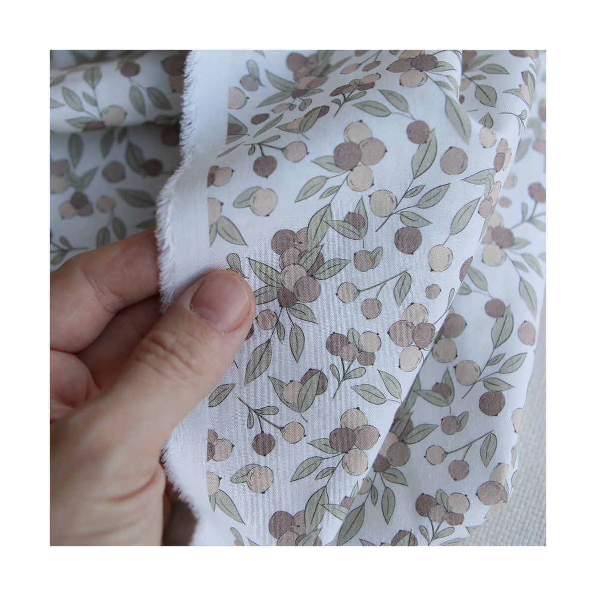 Hind Full - Popeline douce coton BIO organique fond blanc lait exclusif nature