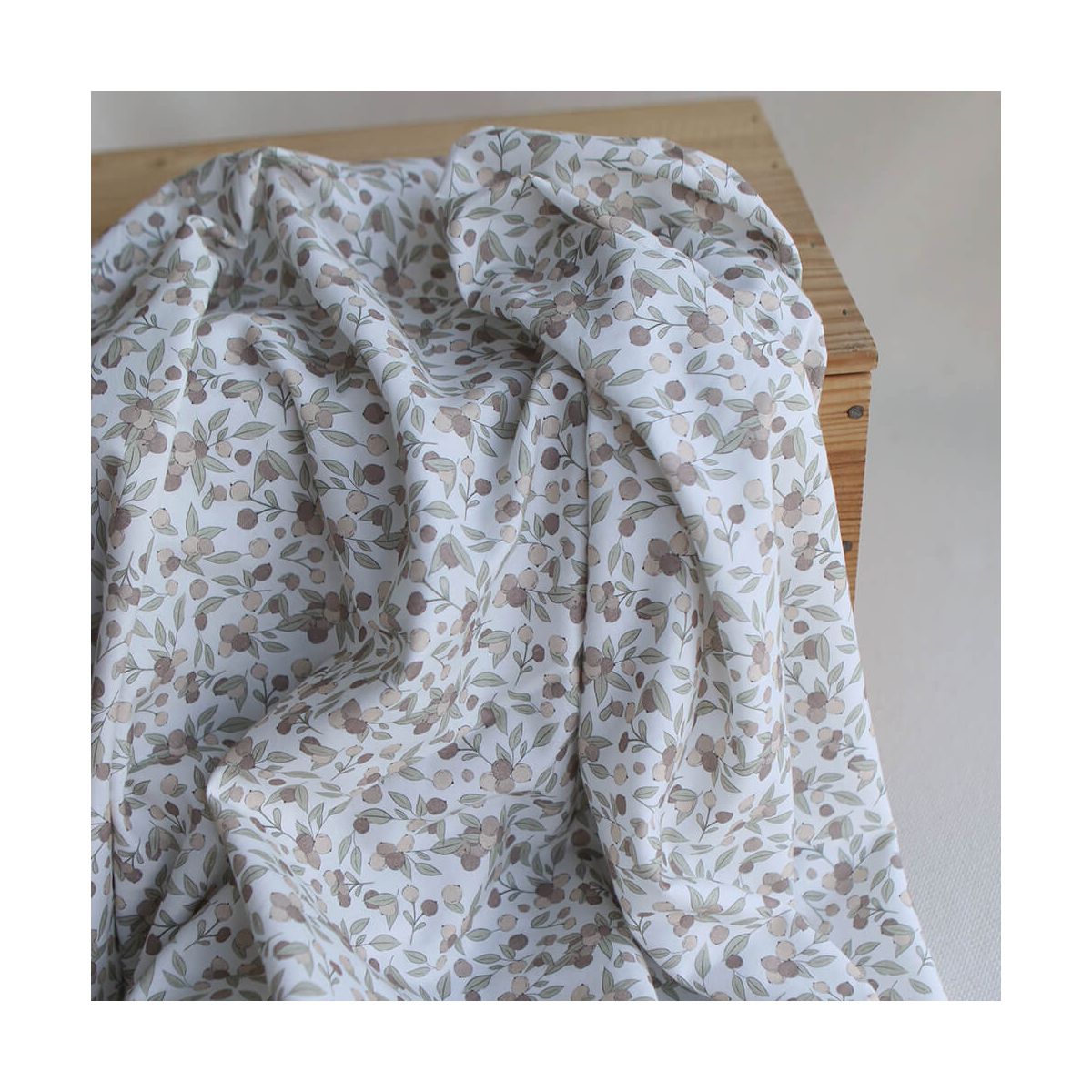 Hind Full - Popeline douce coton BIO organique fond blanc lait exclusif nature