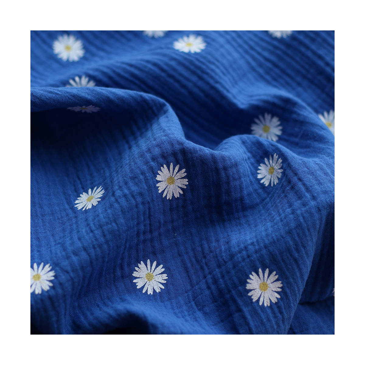 Daisy - Double gaze coton BIO motif exclusif fond bleu cobalt