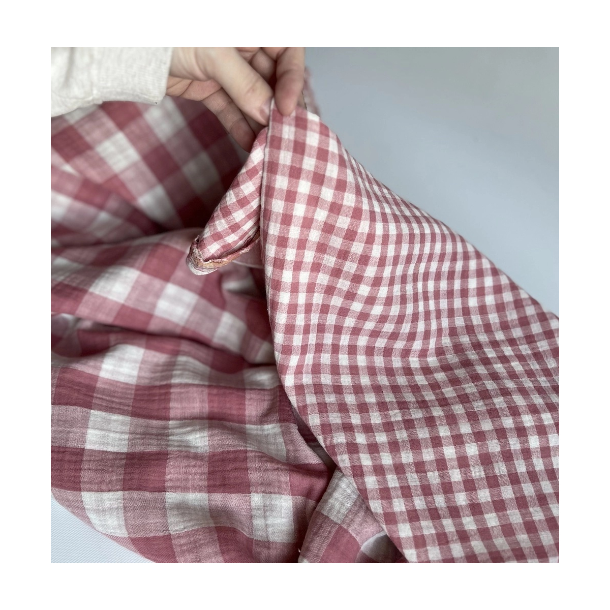 Double gaze de coton vichy réversible framboise / blanc Qualité Oeko-tex - 6