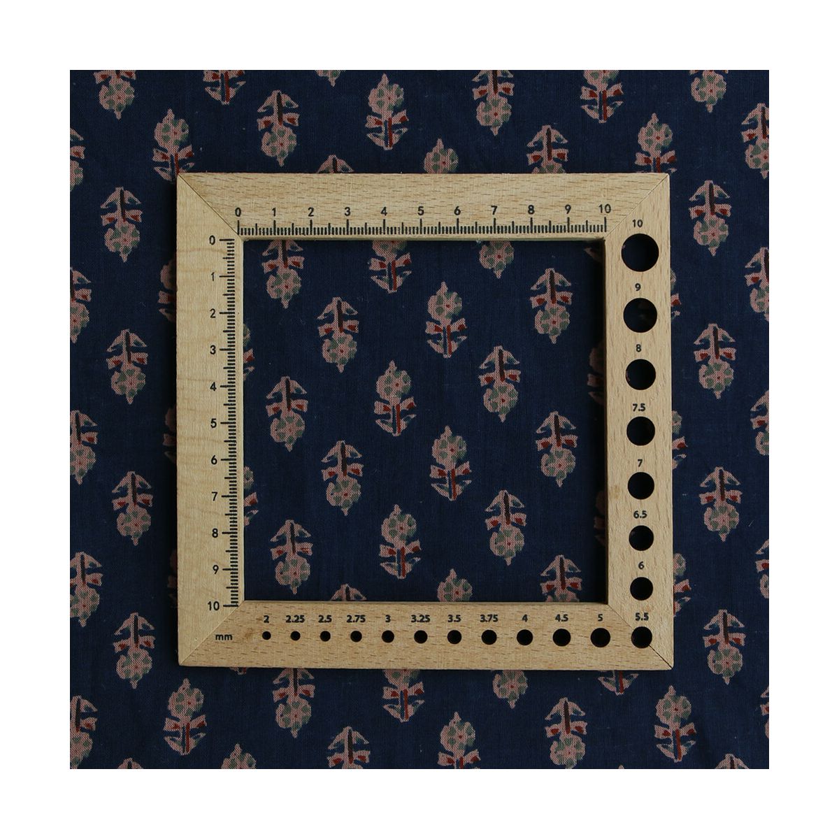 Kiran B - Tissu indien en coton imprimé main Hand Block marine