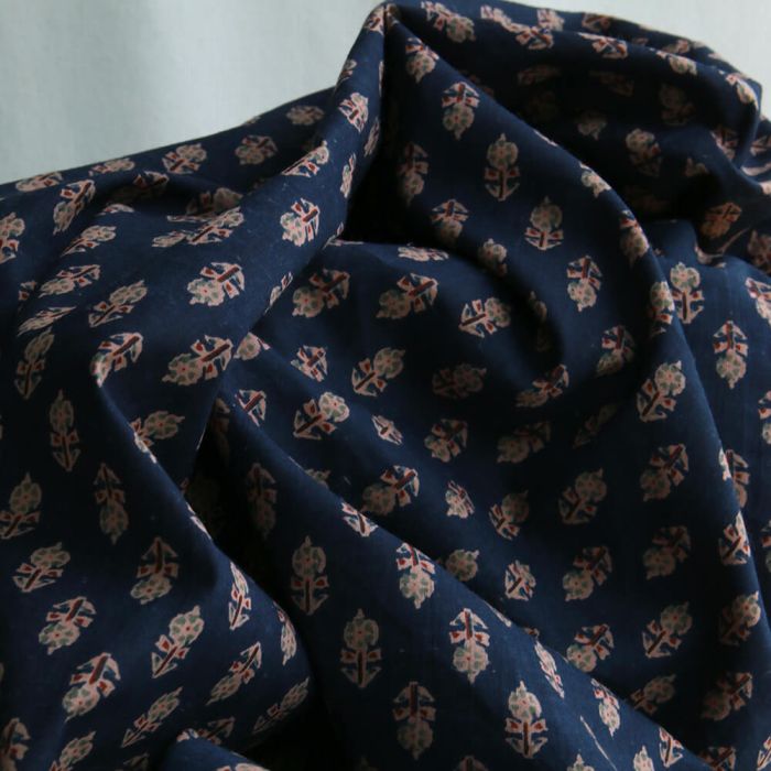 Kiran B - Tissu indien en coton imprimé main Hand Block marine