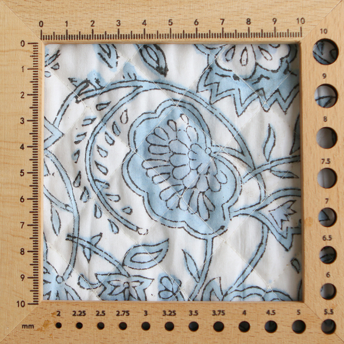 Amayra - Tissu indien matelassé double face coton hand block teal largeur 100cm