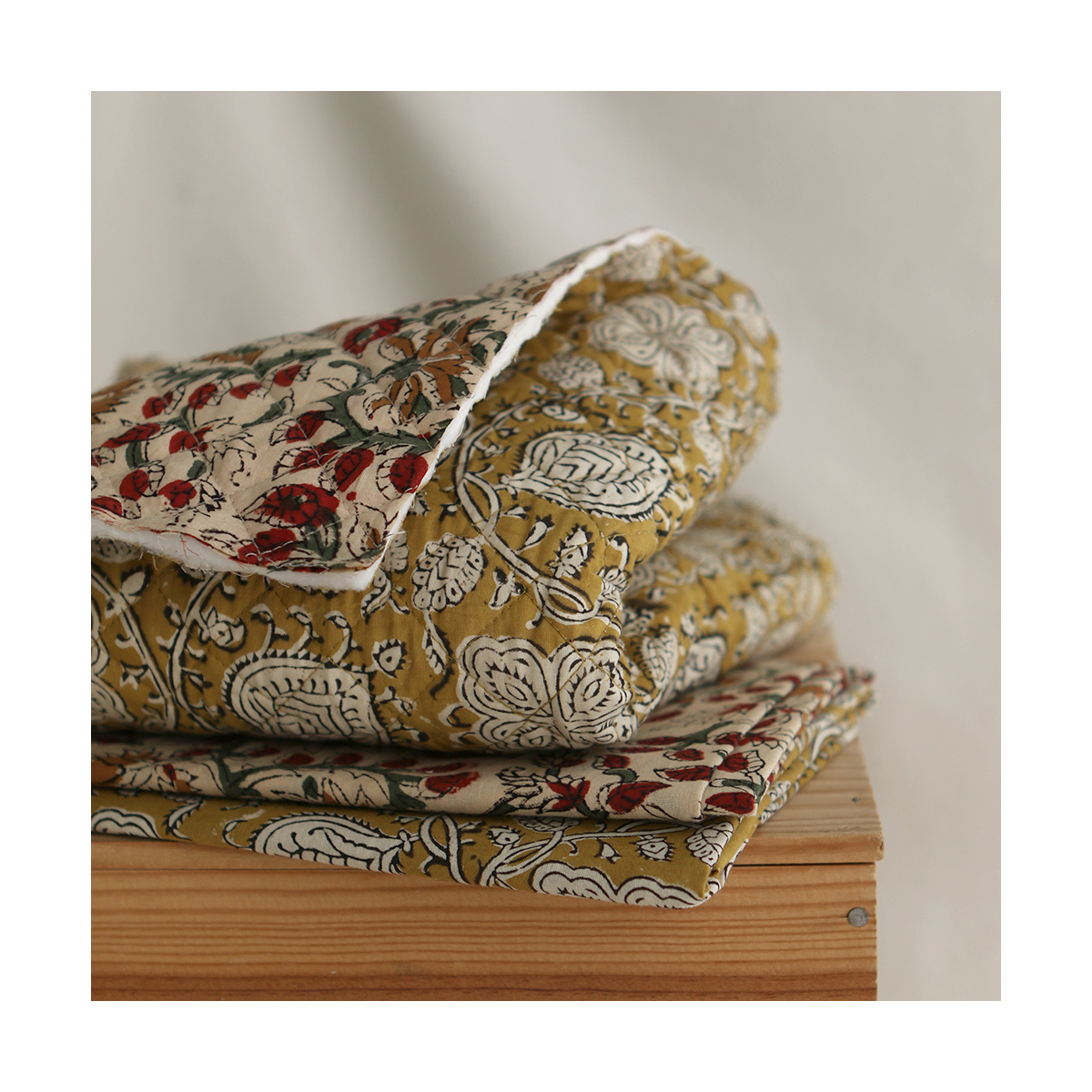Nisha & Sita - Tissu indien matelassé double face coton hand block teal largeur 100cm