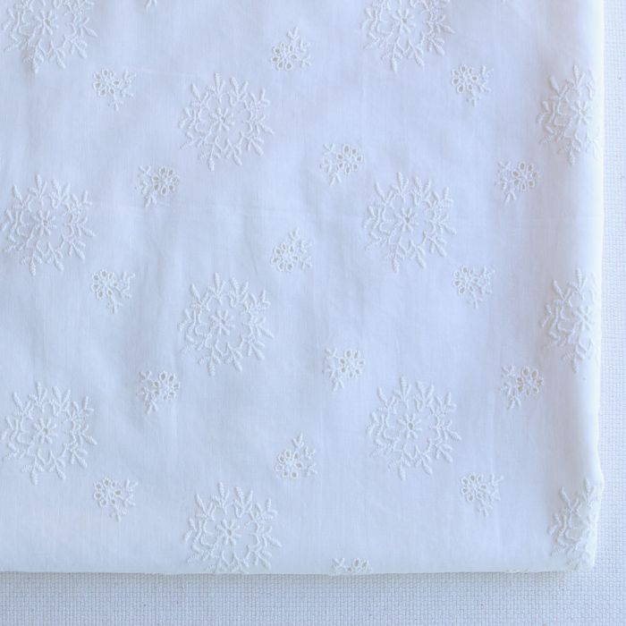 copie de Broderie anglaise voile de coton coloris blanc ivoire