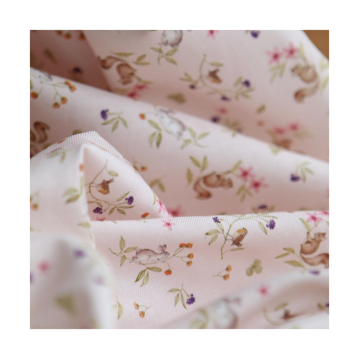 Biscotte - Tissu sergé de coton imprimé fleuri et animaux