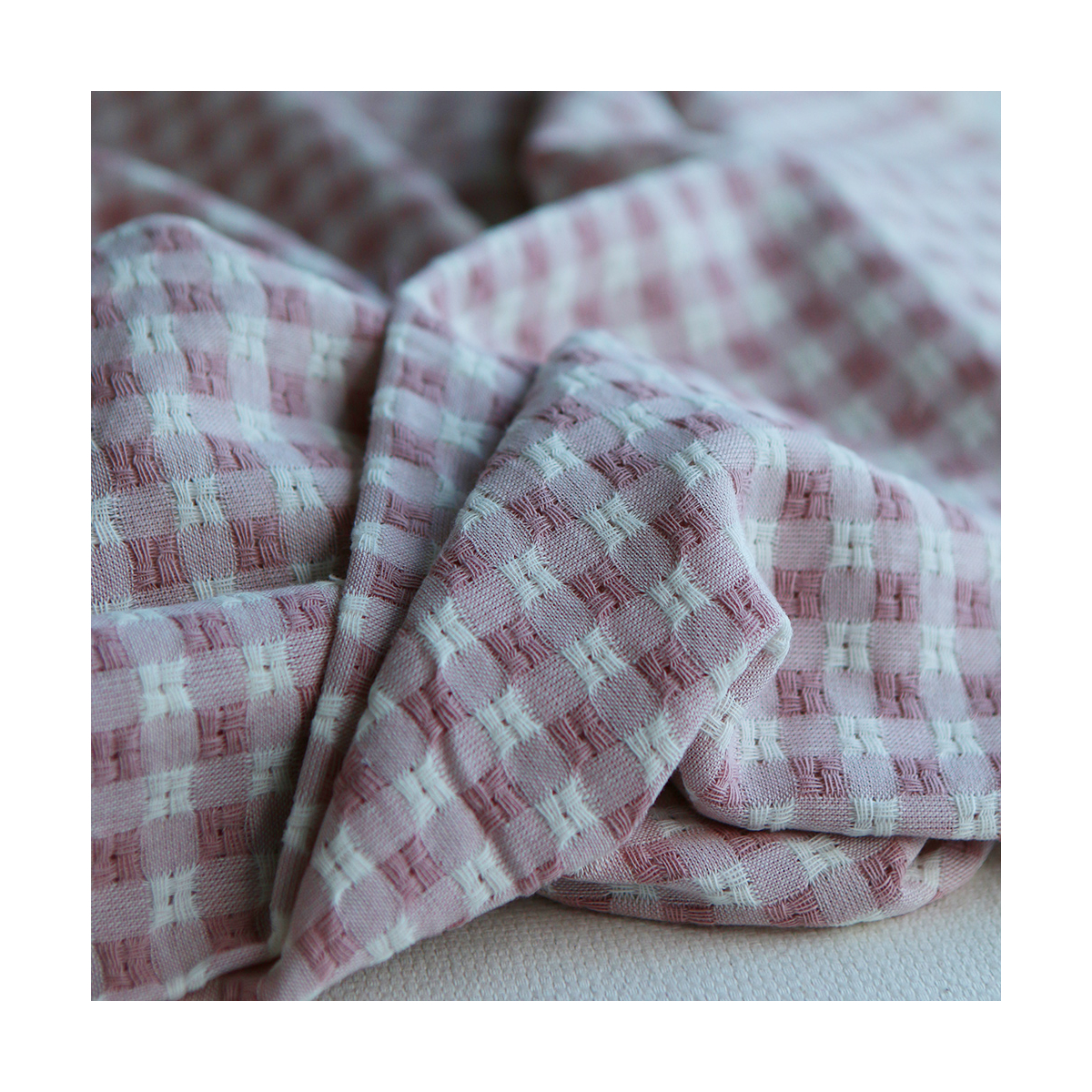Dick - Seersucker / Coton gaufré texturé vichy 7mm écru et vieux rose