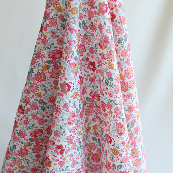 Maria - Batiste de coton SILKYNE à imprimé fleuri rose framboise