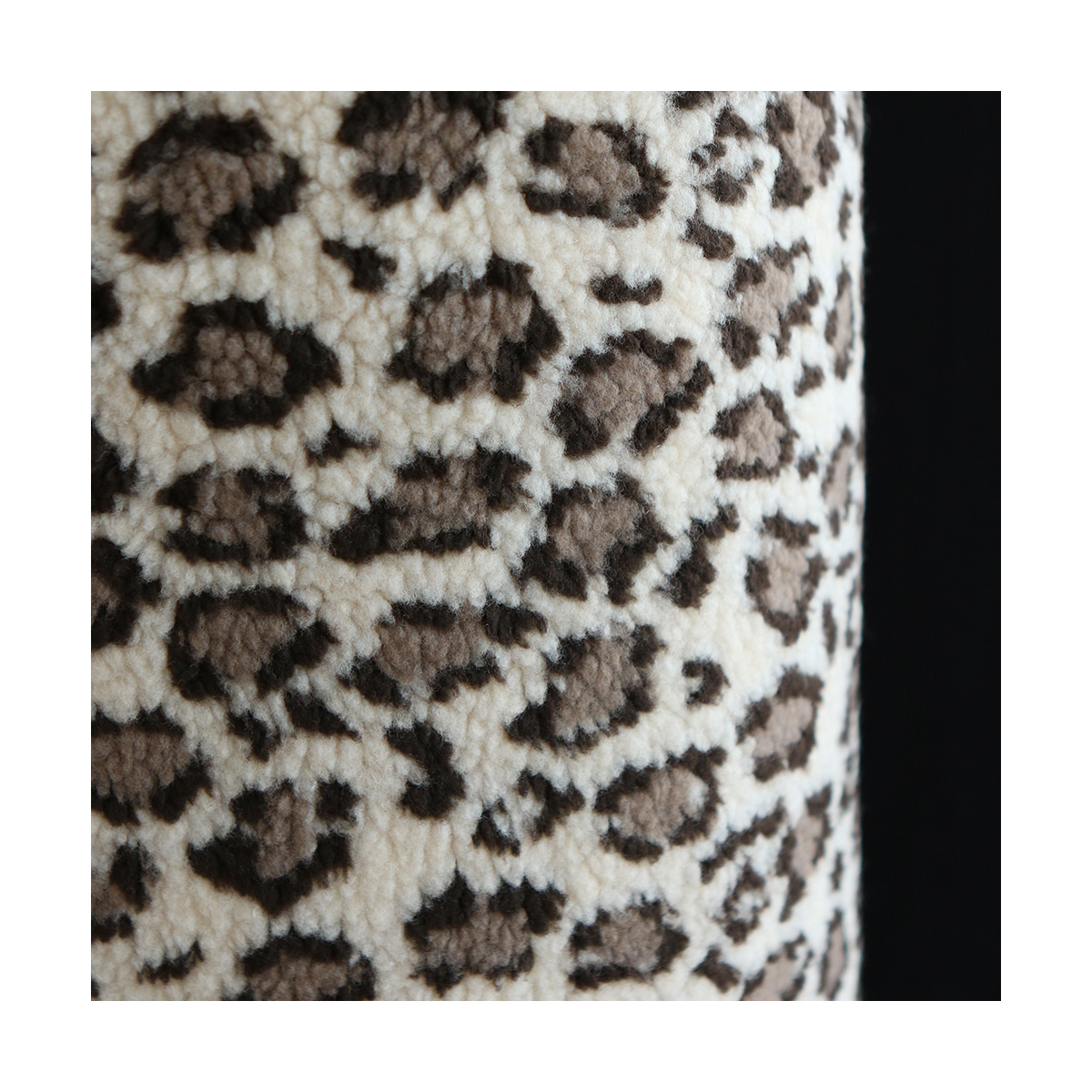 Teddy Sherpa bouclé fond beige clair motif graou