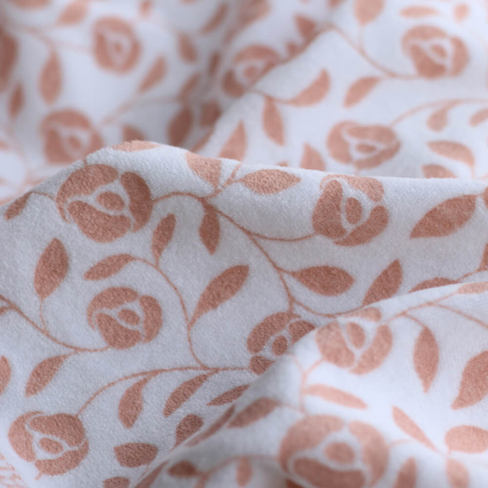 Velours de coton Nicky fond blanc lait motif argile rose