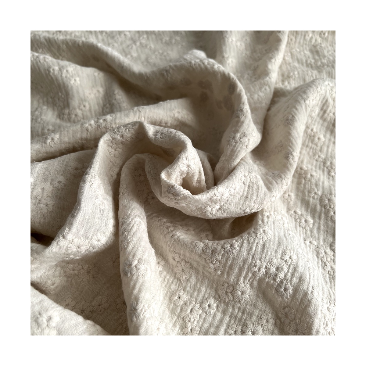 Double gaze de coton Esmée brodée coloris écru