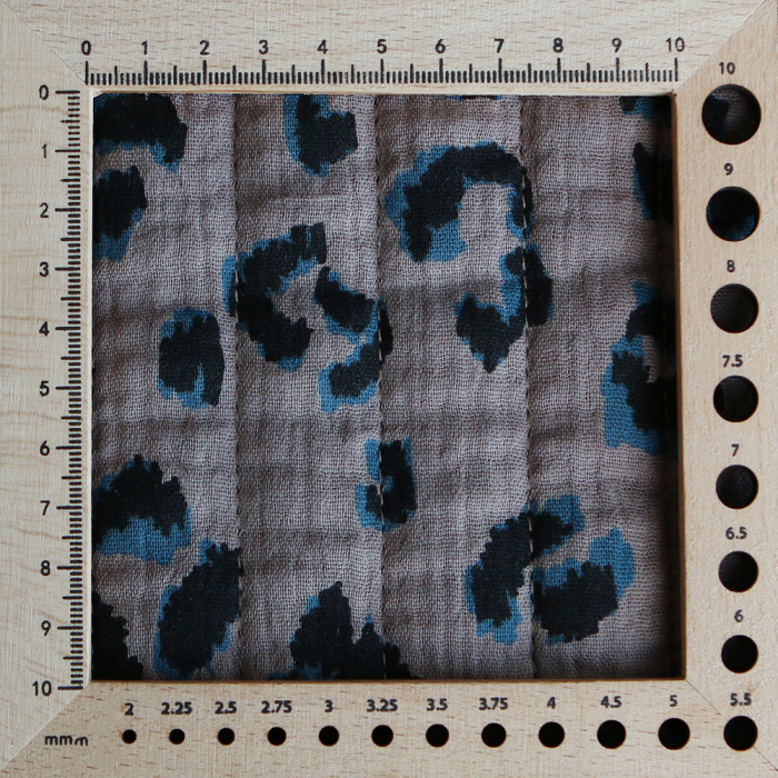Fauve - Matelassé double gaze de coton motif Graou taupe