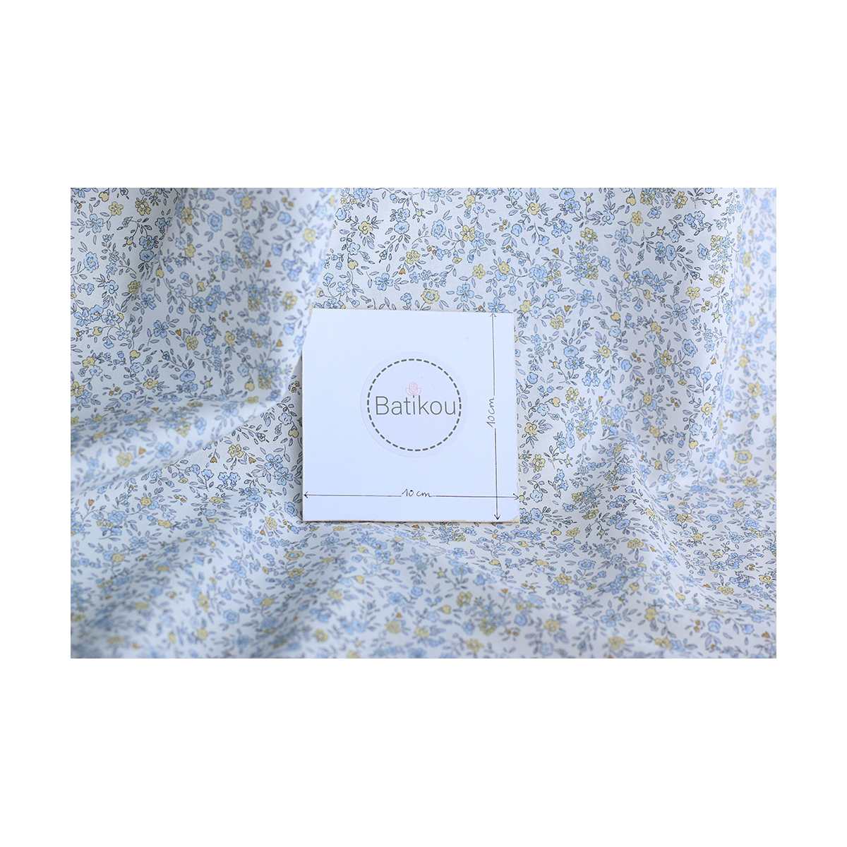 Suzy - Batiste de coton douce à imprimé fleuri bleu