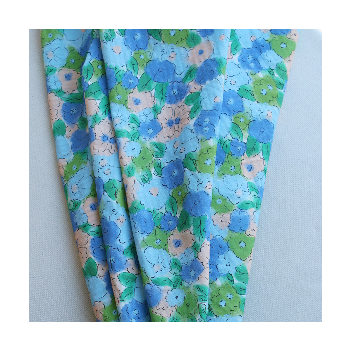 Seersucker / Coton gaufré motif fleuri bleu