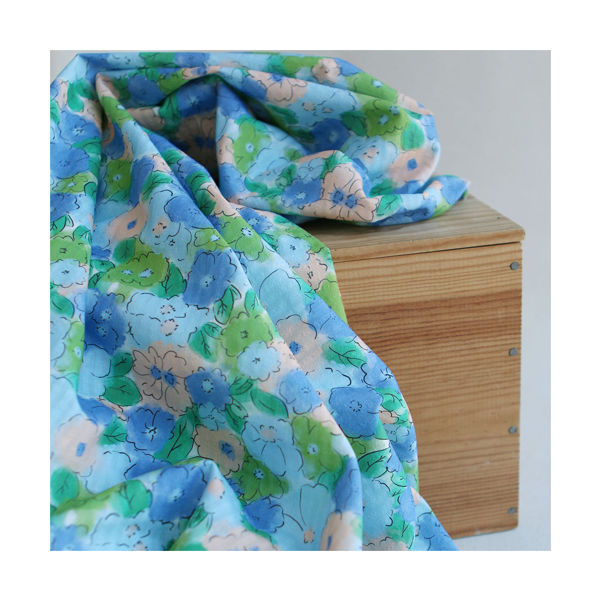 Seersucker / Coton gaufré motif fleuri bleu