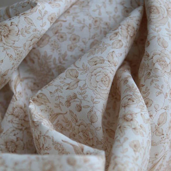 Apolline - Tissu lin coton roses effet toile de Jouy blanc lait et cappuccino