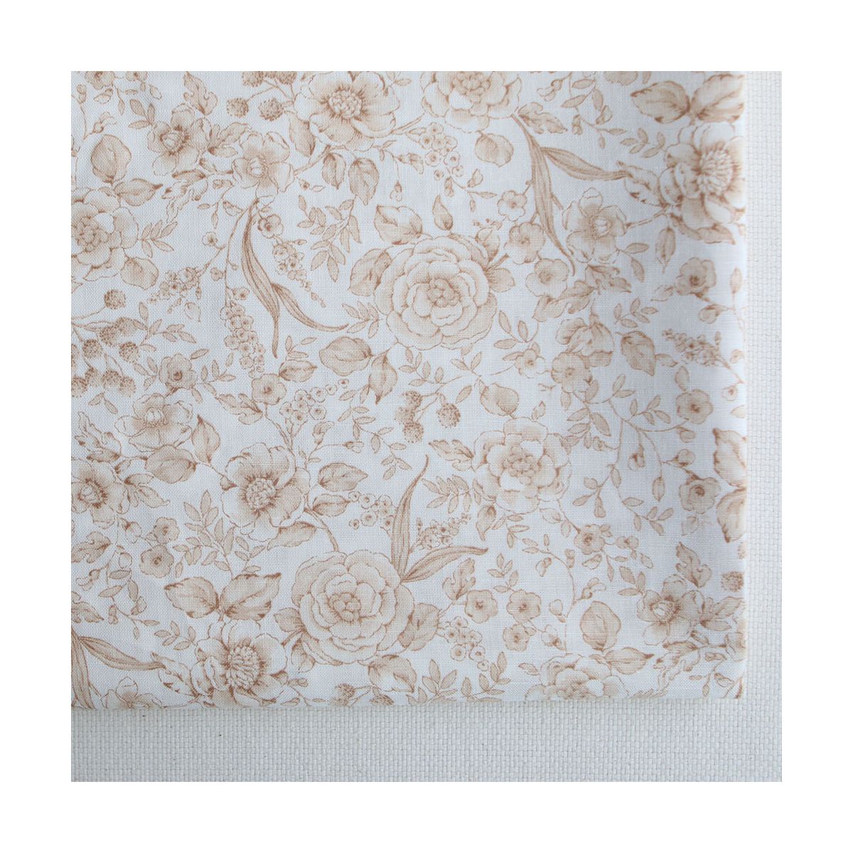 Apolline - Tissu lin coton roses effet toile de Jouy blanc lait et cappuccino