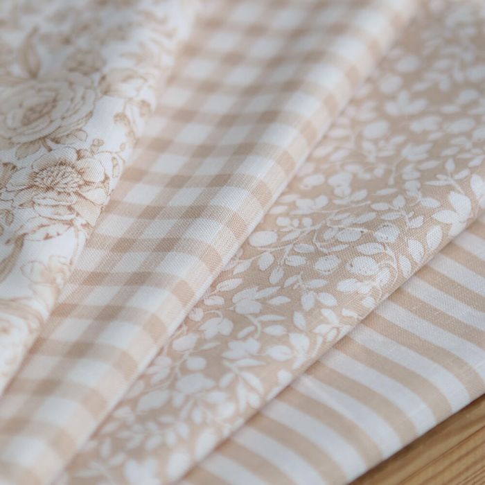 Apolline - Tissu lin coton roses effet toile de Jouy blanc lait et cappuccino