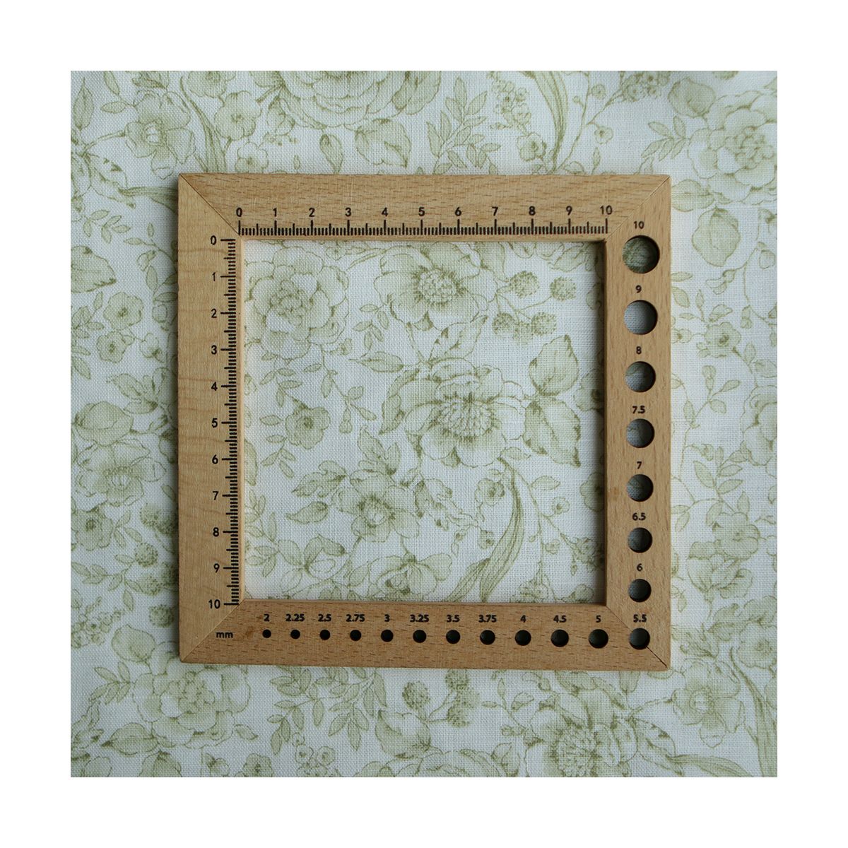 Apolline - Tissu lin coton roses effet toile de Jouy blanc lait et vert amande
