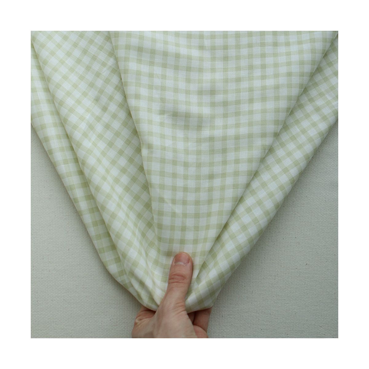 Victor - Tissu lin coton vichy 7mm blanc lait et vert amande